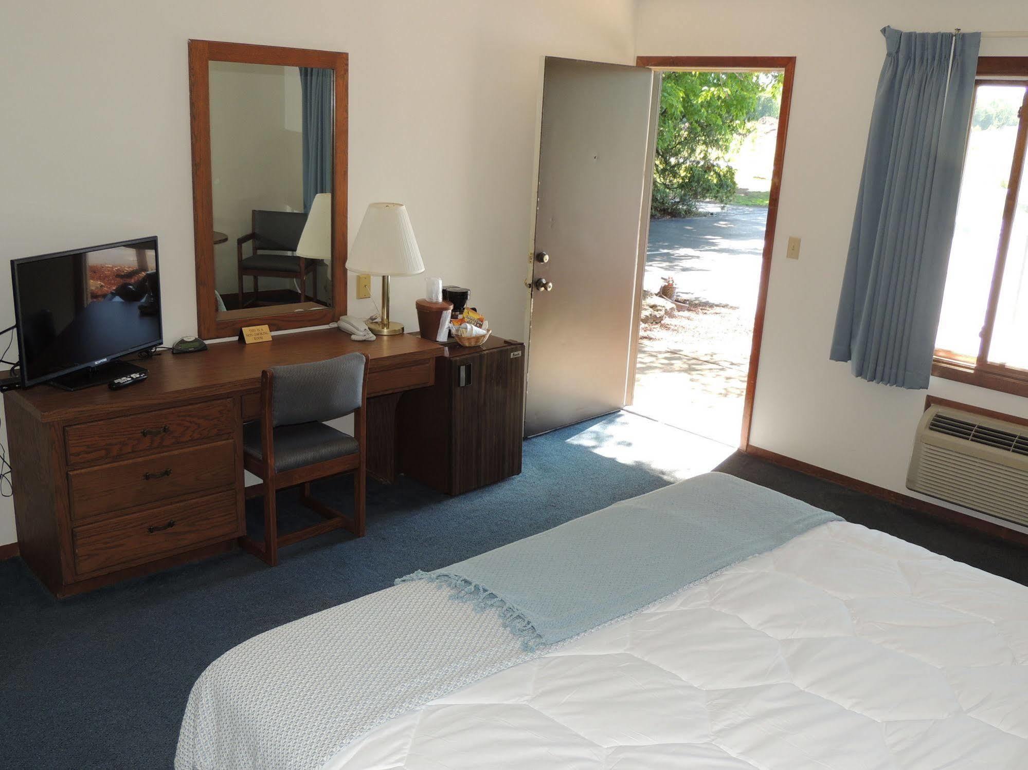 Sister Bay Inn Экстерьер фото